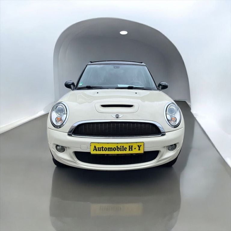 Weiß Gebraucht 2008 Mini Cooper S Clubman Kombi | 5.999 € (Fairer Preis) - Bild 1/4