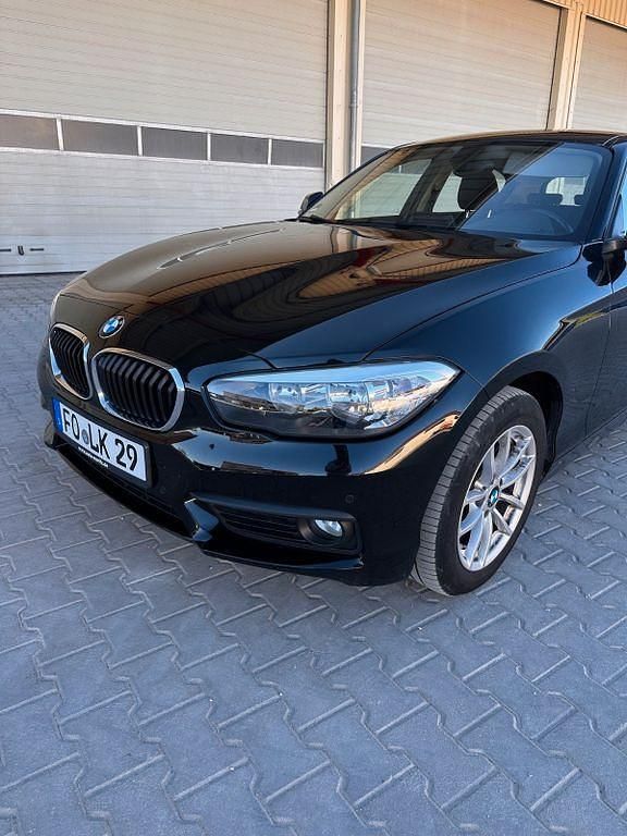Usata BMW 118 150 CV (110 kW) 2018 Nero Utilitaria