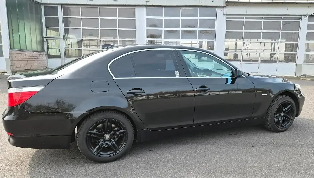 Gebraucht BMW 525 218 PS (160 kW) 2005 Schwarz Limousine