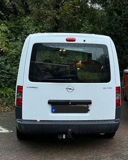 Gebraucht Opel Combo 94 PS (69 kW) 2006 Weiß Van / Kleinbus