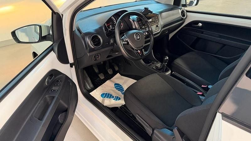 Gebraucht VW up! 65 PS (47 kW) 2020 Weiß Kleinwagen