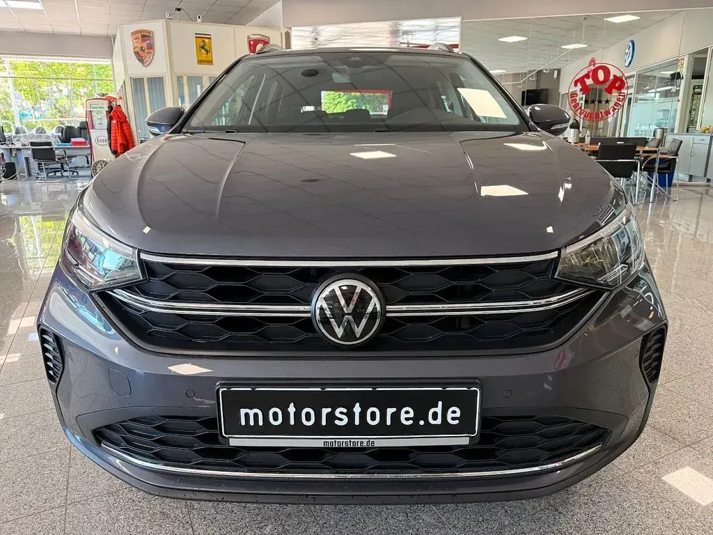 Gebraucht VW Taigo Move 95 PS (69 kW) 2024 Grau SUV
