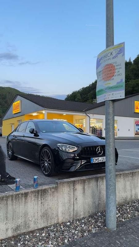 Gebraucht Mercedes E400 330 PS (242 kW) 2021 Schwarz Limousine