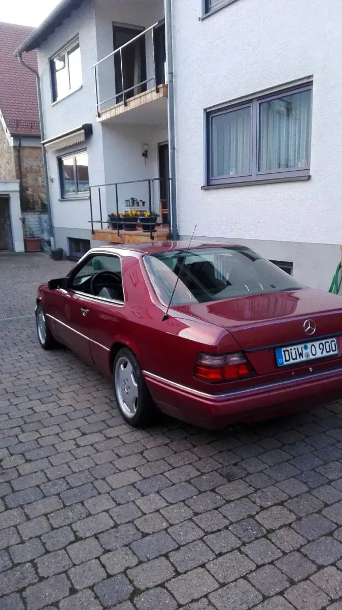 Gebraucht Mercedes E320 220 PS (161 kW) 1995 Rot Coupé