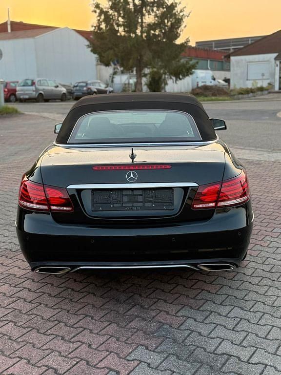 Gebraucht Mercedes CLE220 204 PS (150 kW) 2015 Schwarz Cabrio