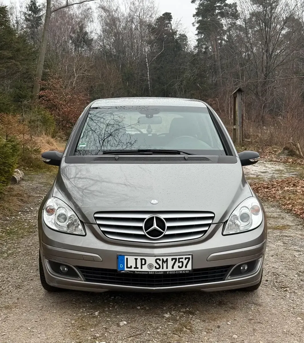 Gebraucht Mercedes B170 129 PS (94 kW) 2008 Grau Van / Kleinbus