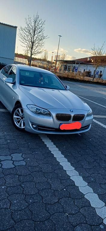 Gebraucht BMW 530 245 PS (180 kW) 2010 Silber Limousine