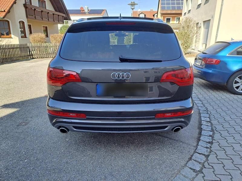 Gebraucht Audi Q7 245 PS (180 kW) 2012 SUV