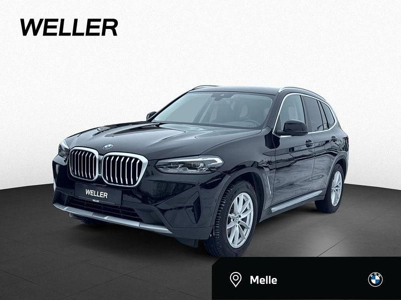 Schwarz (schwarz) Gebraucht 2023 BMW X3 Comfort Edition SUV | 37.980 € (Superpreis) - Bild 1/4