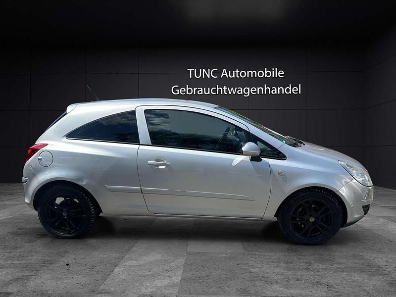 Gebraucht Opel Corsa Edition 80 PS (58 kW) 2008 Starsilber iii m2 Kleinwagen