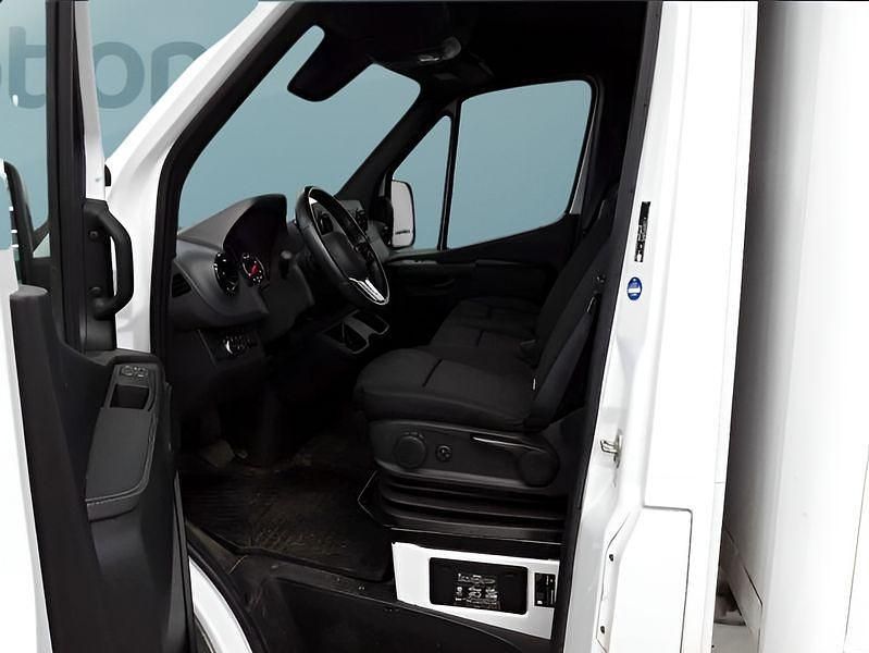 Gebraucht Mercedes Sprinter 170 PS (125 kW) 2023 Weiß Van