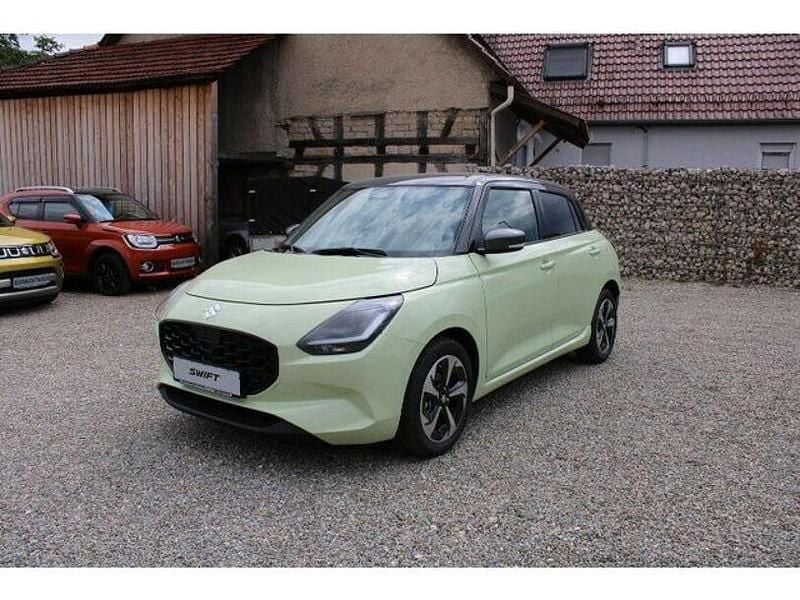 Neu Suzuki Swift 83 PS (61 kW) 2025 Gelb Kleinwagen