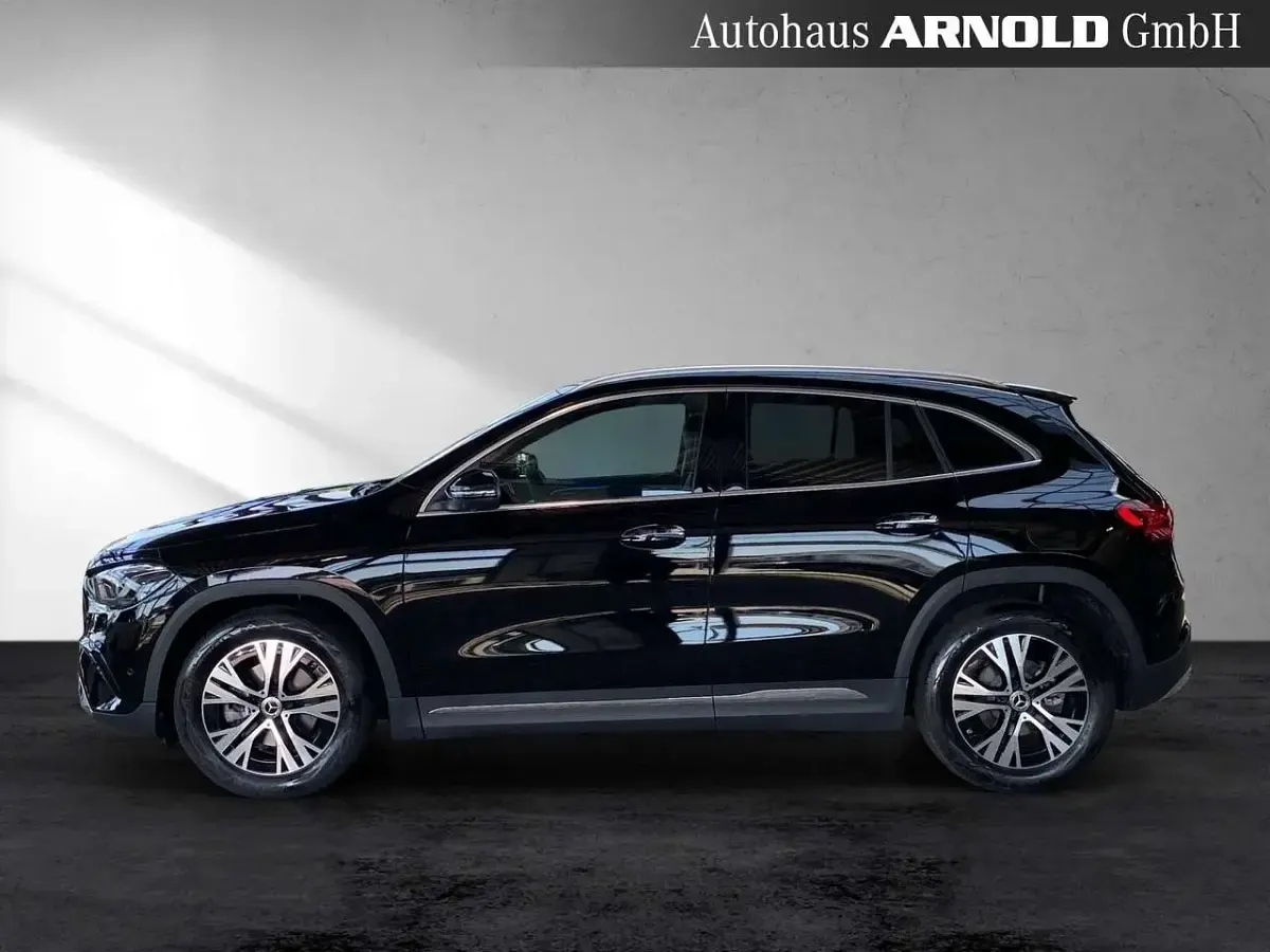Gebraucht Mercedes GLA200 Progressive 163 PS (119 kW) 2026 Nachtschwarz SUV
