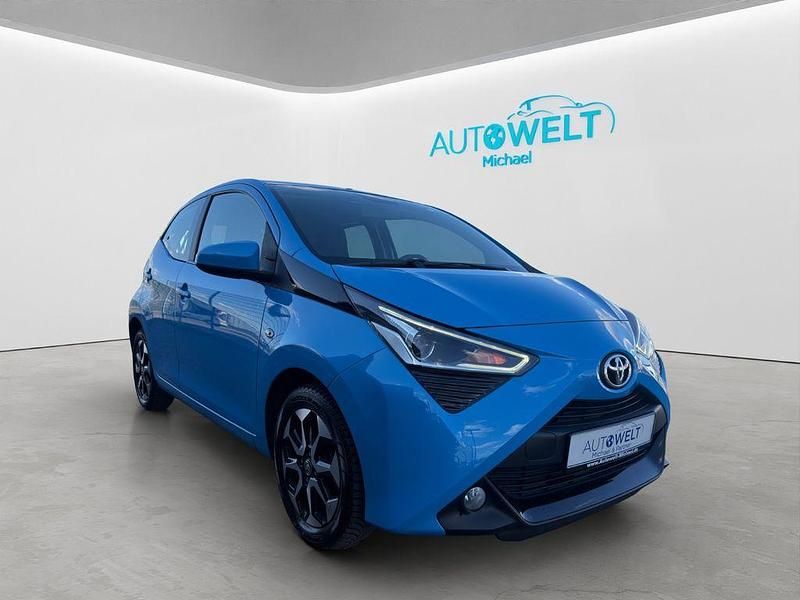 Gebraucht Toyota Aygo 72 PS (52 kW) 2020 Blau Kleinwagen
