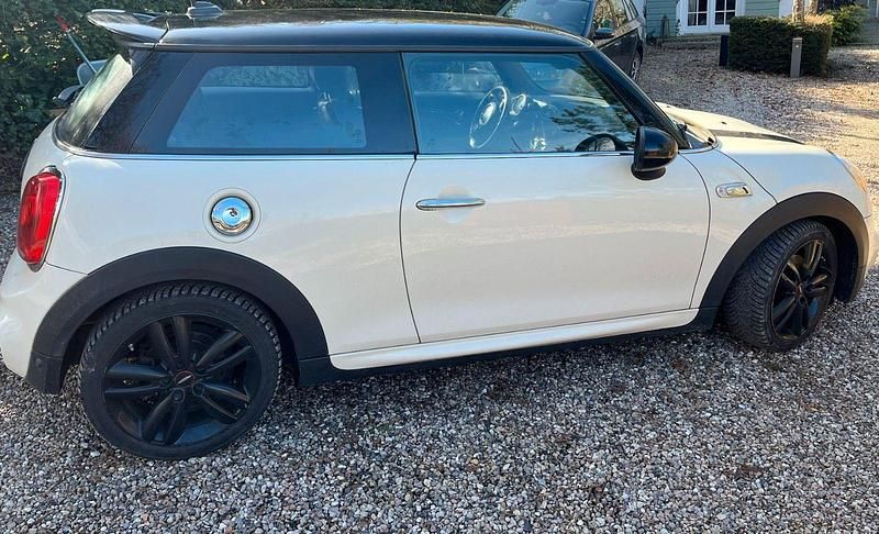 Gebraucht Mini John Cooper Works 192 PS (141 kW) 2015 Weiß Kleinwagen