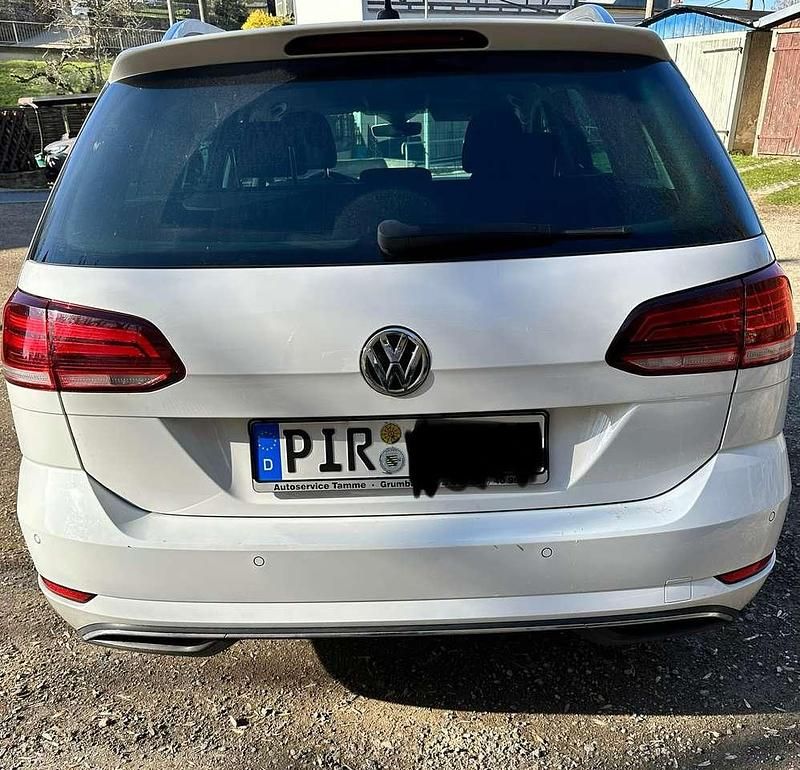 Gebraucht VW Golf VII IQ Drive 150 PS (110 kW) 2020 Weiß Kombi