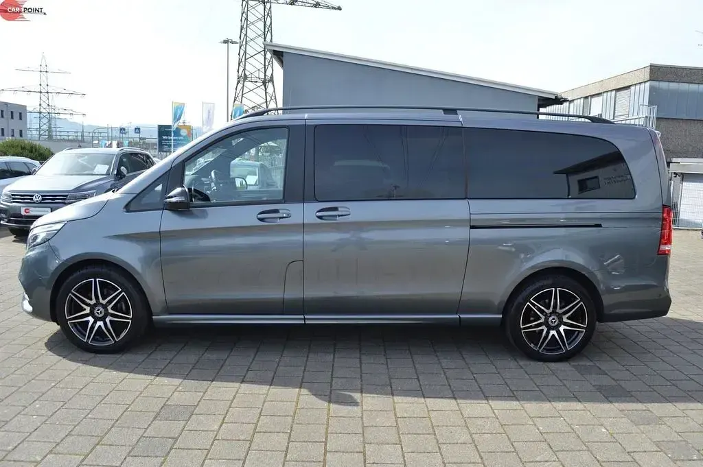 Gebraucht Mercedes V300 239 PS (175 kW) 2021 Lackfarbe selenitgrau metallic mb7992 Van / Kleinbus