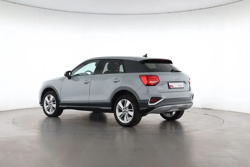Gebraucht Audi Q2 Advanced Plus 150 PS (110 kW) 2023 Pfeilgrau perleffekt SUV