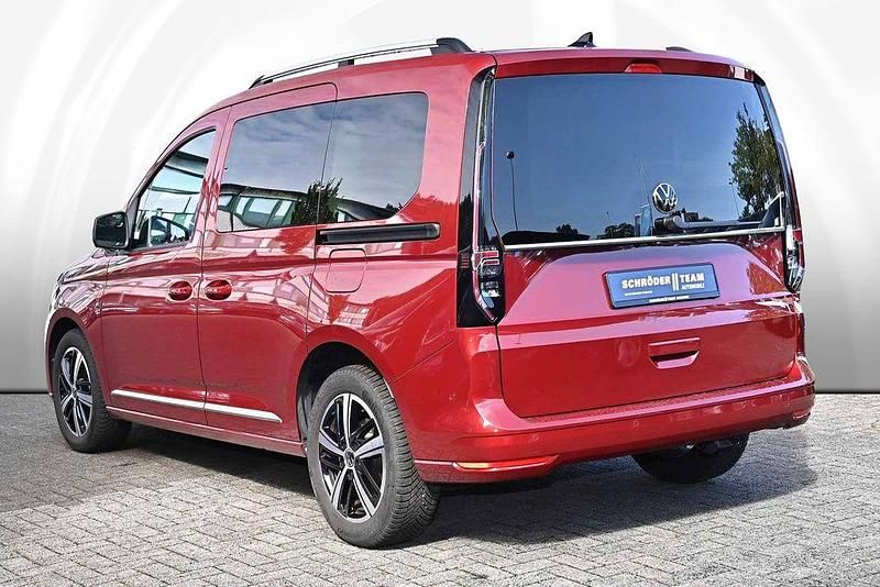 Gebraucht VW Caddy Style 116 PS (85 kW) 2024 Fortanarot metallic Van / Kleinbus
