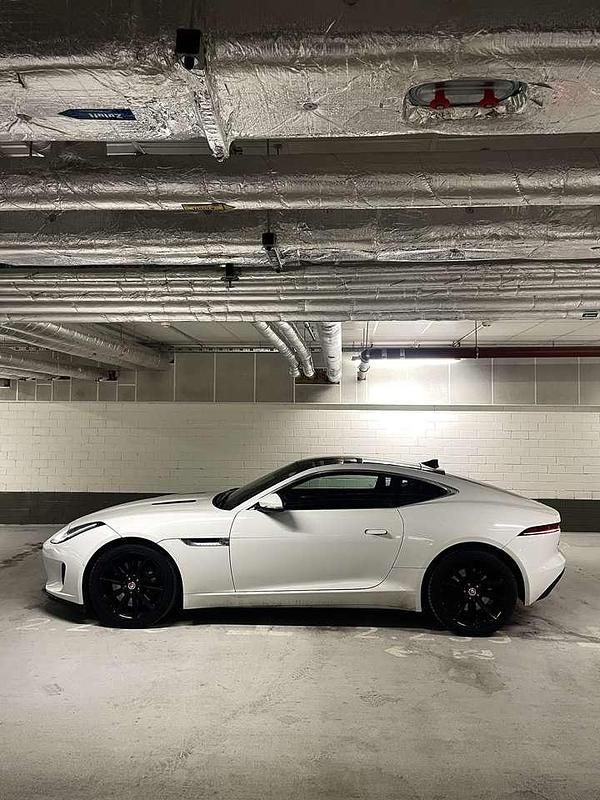 Gebraucht Jaguar F-Type 300 PS (220 kW) 2019 Weiß Coupé