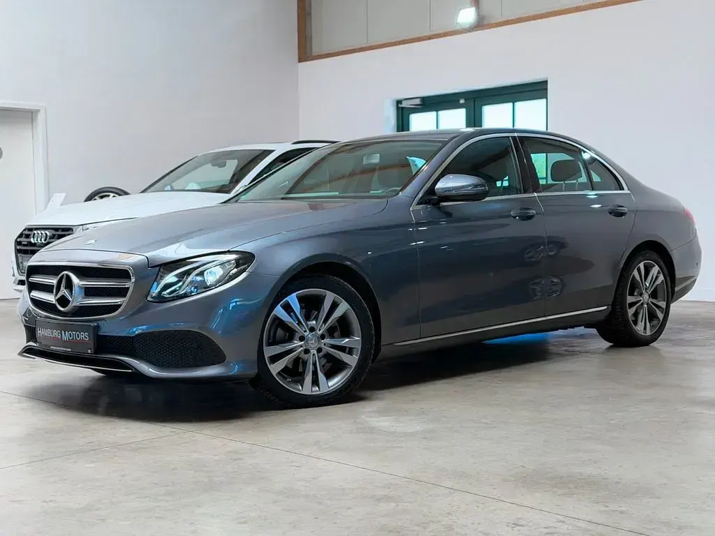 Używany Mercedes E200 Avantgarde 184 KM (135 kW) 2016 Szary Sedan/Limuzyna