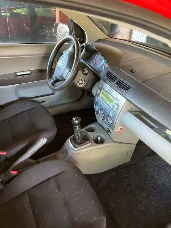Gebraucht Mazda 2 Comfort 75 PS (55 kW) 2003 Rot Kleinwagen