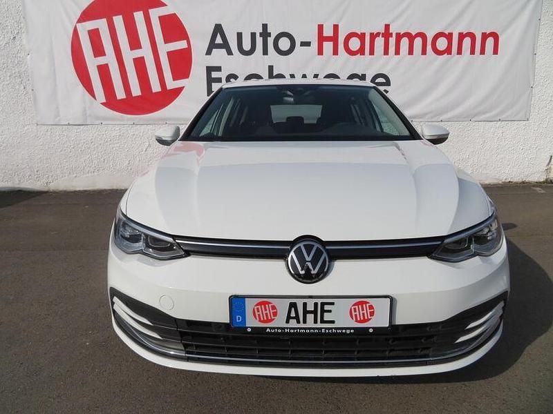 Gebraucht VW Golf VIII Active 150 PS (110 kW) 2023 Pure white Limousine