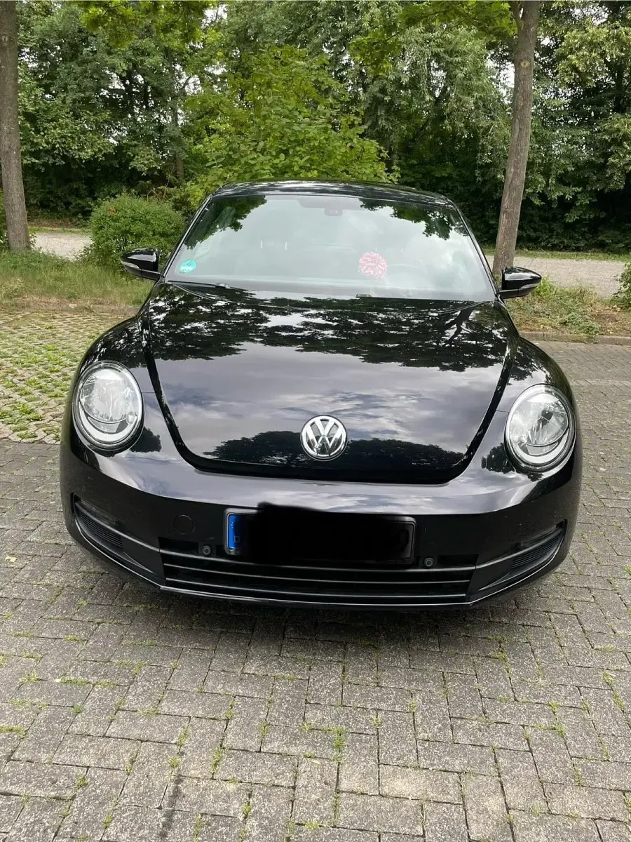 Gebraucht VW Beetle 105 PS (77 kW) 2012 Schwarz Kleinwagen