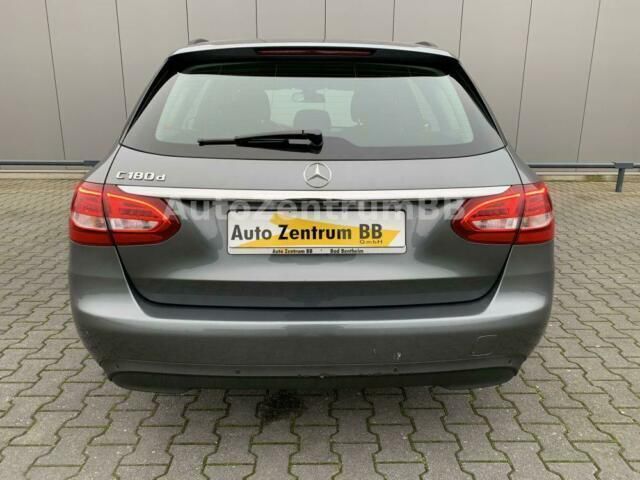 Gebraucht Mercedes C180 116 PS (85 kW) 2016 Grau metallic Kombi