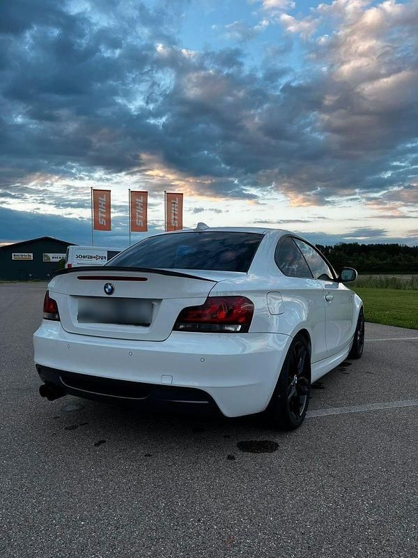 Gebraucht BMW 135 Coupé M Performance 306 PS (225 kW) 2012 Weiß Coupé