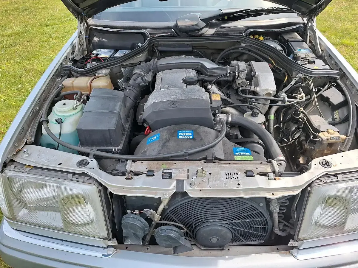 Brugt Mercedes E220 150 HK (110 kW) 1994 Sølv Cabriolet