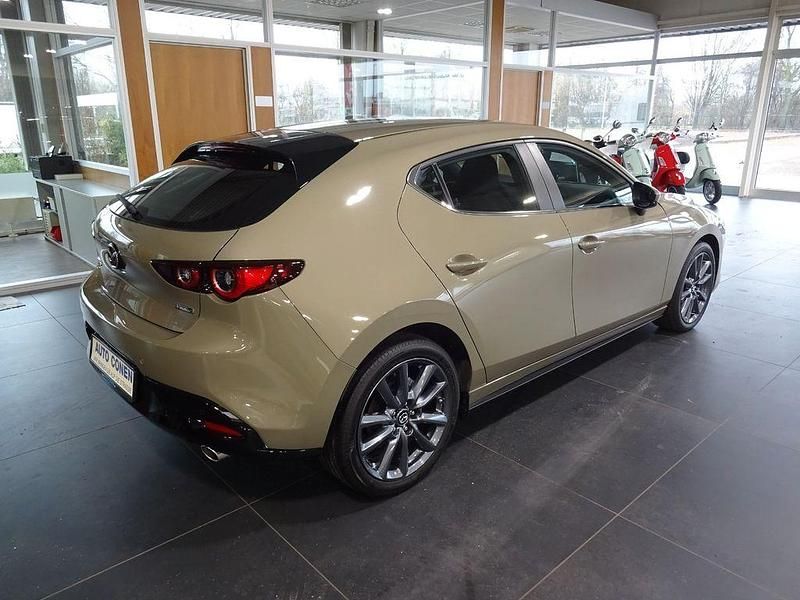 Neu Mazda 3 Center-Line 140 PS (102 kW) 2025 Beige Limousine