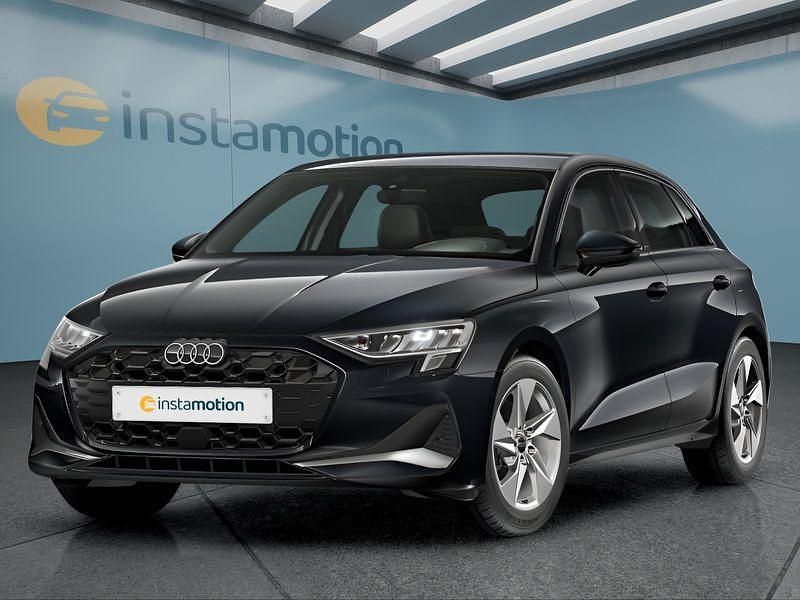 Grau Gebraucht 2025 Audi A3 Limousine | 30.749 € - Bild 1/4