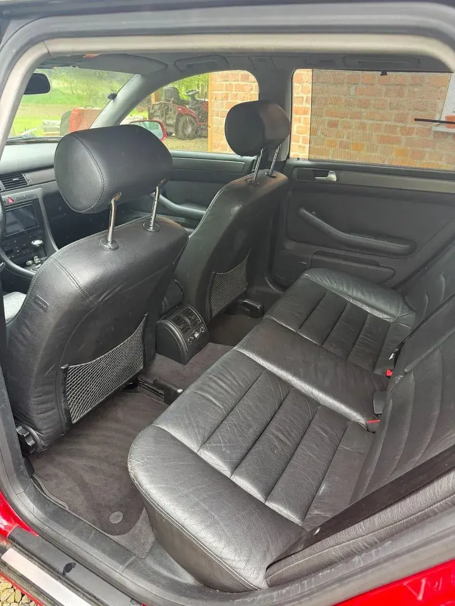 Gebraucht Audi A6 S-Line 155 PS (114 kW) 2002 Rot Kombi