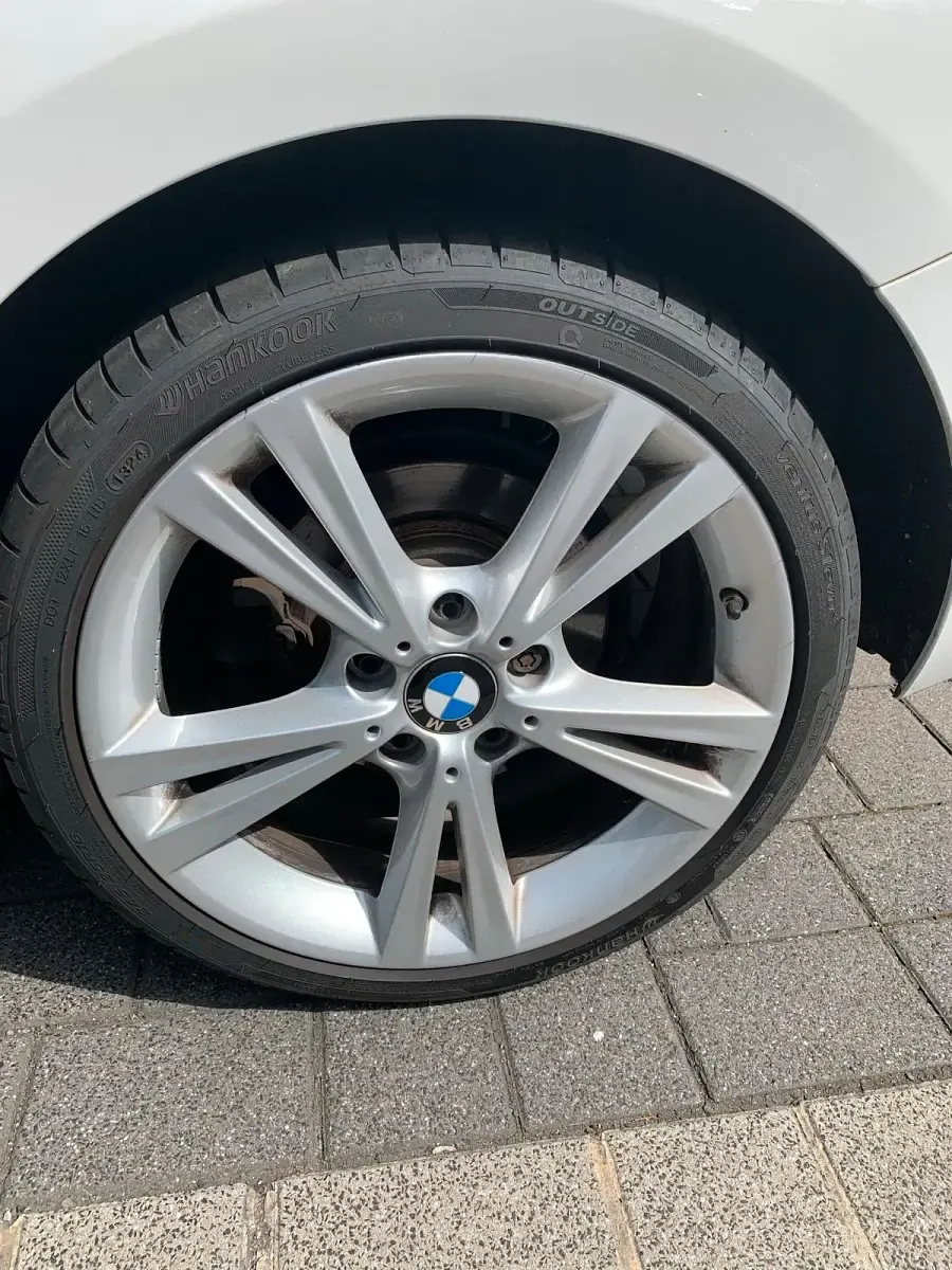 Gebraucht BMW 118 M Sport 150 PS (110 kW) 2018 Weiß Limousine