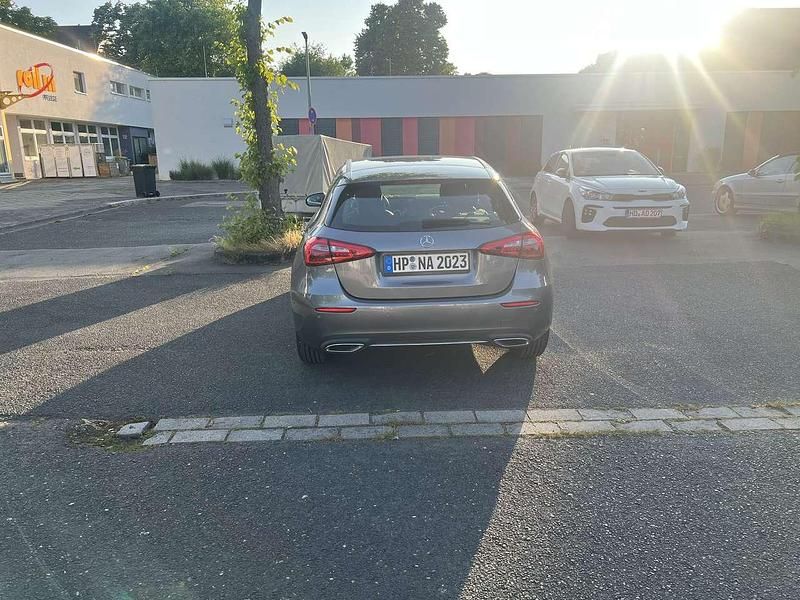 Gebraucht Mercedes A180 Advanced 116 PS (85 kW) 2021 Limousine