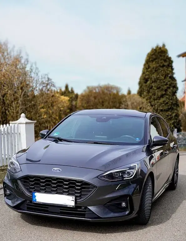 Usata Ford Focus ST-Line 150 CV (110 kW) 2019 Grigio Berlina