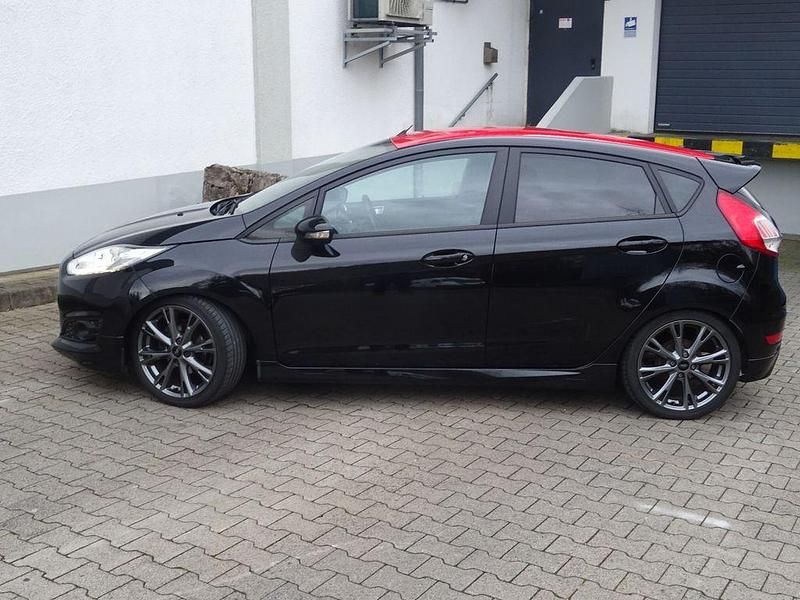 Gebraucht Ford Fiesta ST-Line 101 PS (74 kW) 2016 Schwarz Limousine