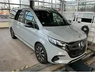 Gebraucht Mercedes EQV300 150 kW (204 PS) 2024 Alpingrau Van / Kleinbus