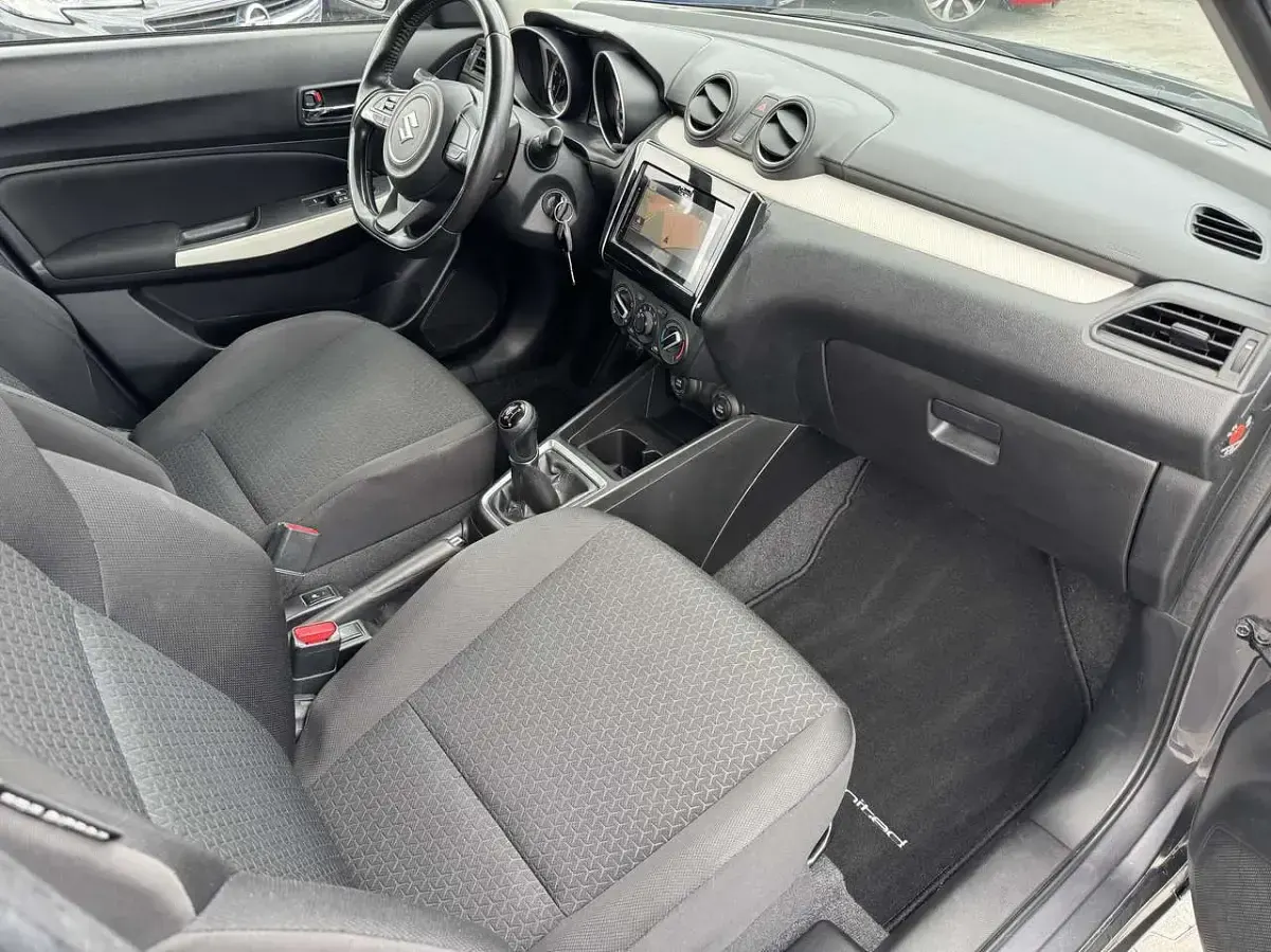 Usata Suzuki Swift Comfort 111 CV (81 kW) 2018 Grigio Utilitaria