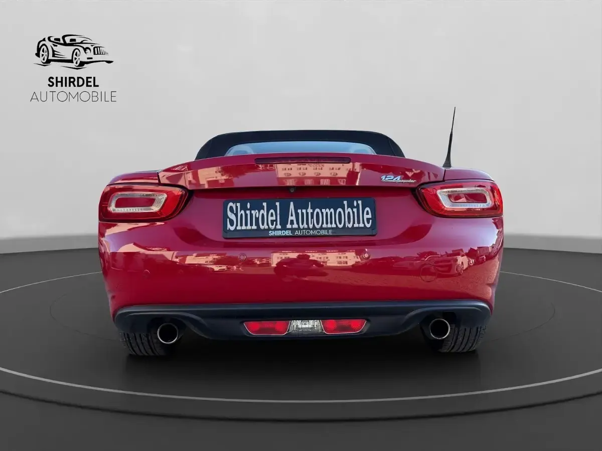 Gebraucht Fiat 124 Spider Lusso 140 PS (102 kW) 2018 Rot Cabrio
