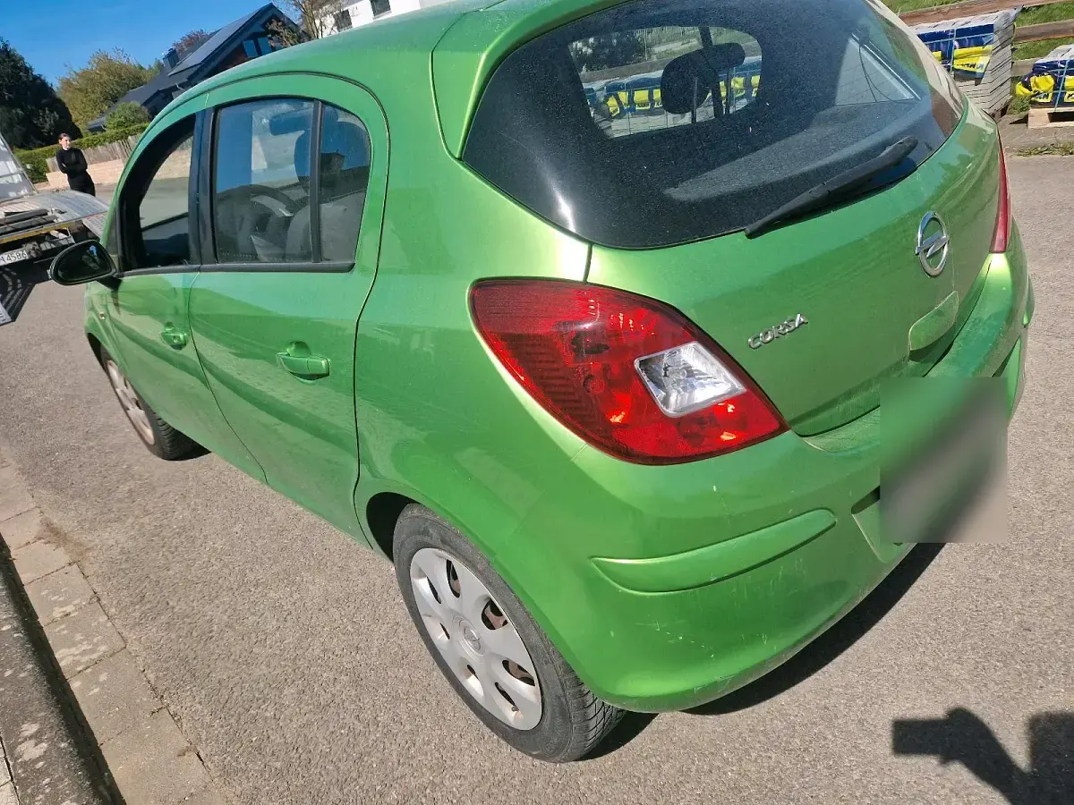 Second-hand Opel Corsa 90 CP (66 kW) 2013 Auriu Hatchback