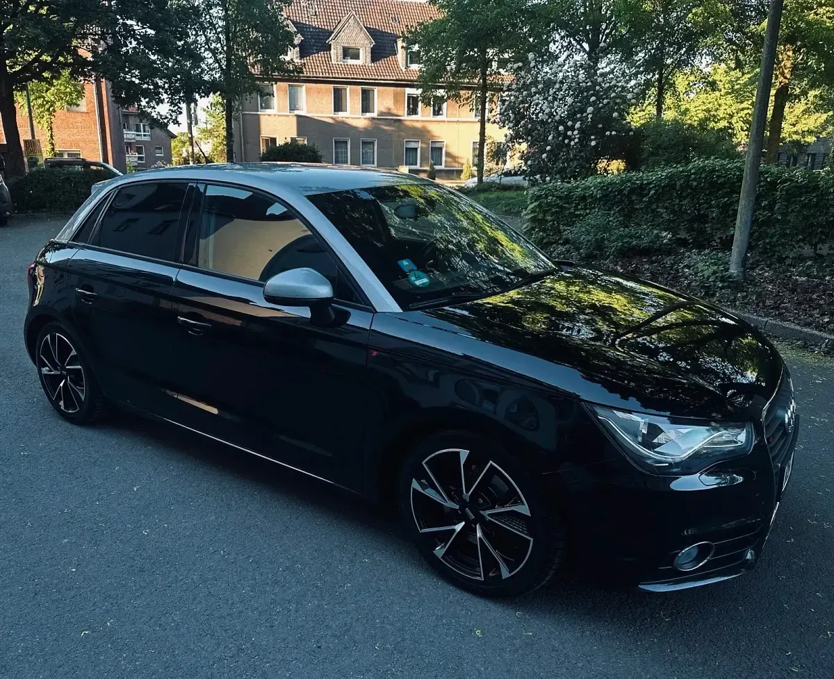 Gebraucht Audi A1 S-Line 105 PS (77 kW) 2014 Kleinwagen