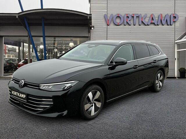 Gebraucht VW Passat Business 150 PS (110 kW) 2024 Grenadillschwarz (metallic) Kombi