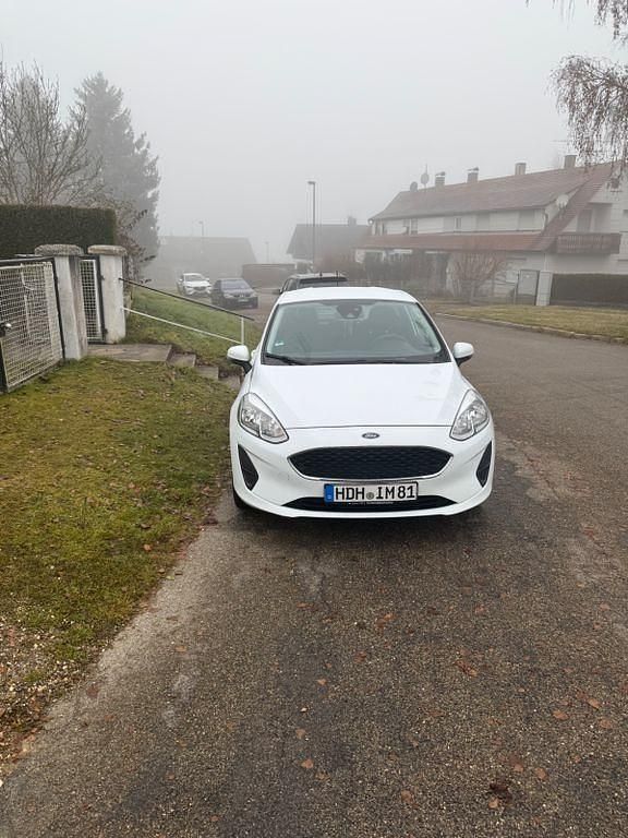 Gebraucht Ford Fiesta Cool & Connect 71 PS (52 kW) 2018 Weiß Kleinwagen
