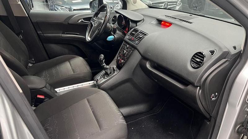 Gebraucht Opel Meriva Design Edition 120 PS (88 kW) 2011 Silber Van / Kleinbus