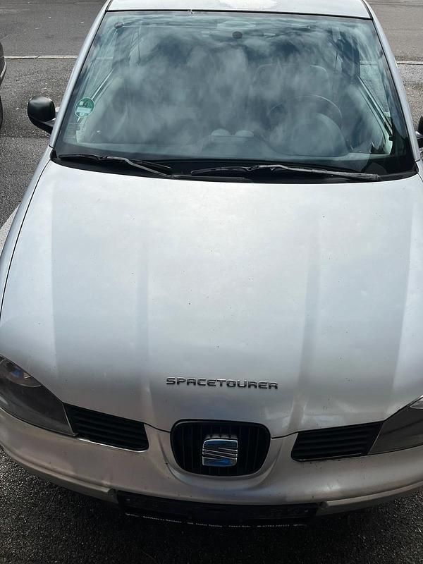 Silber Gebraucht 2001 Seat Arosa Kleinwagen | 1.200 € (Etwas zu teuer) - Bild 1/4