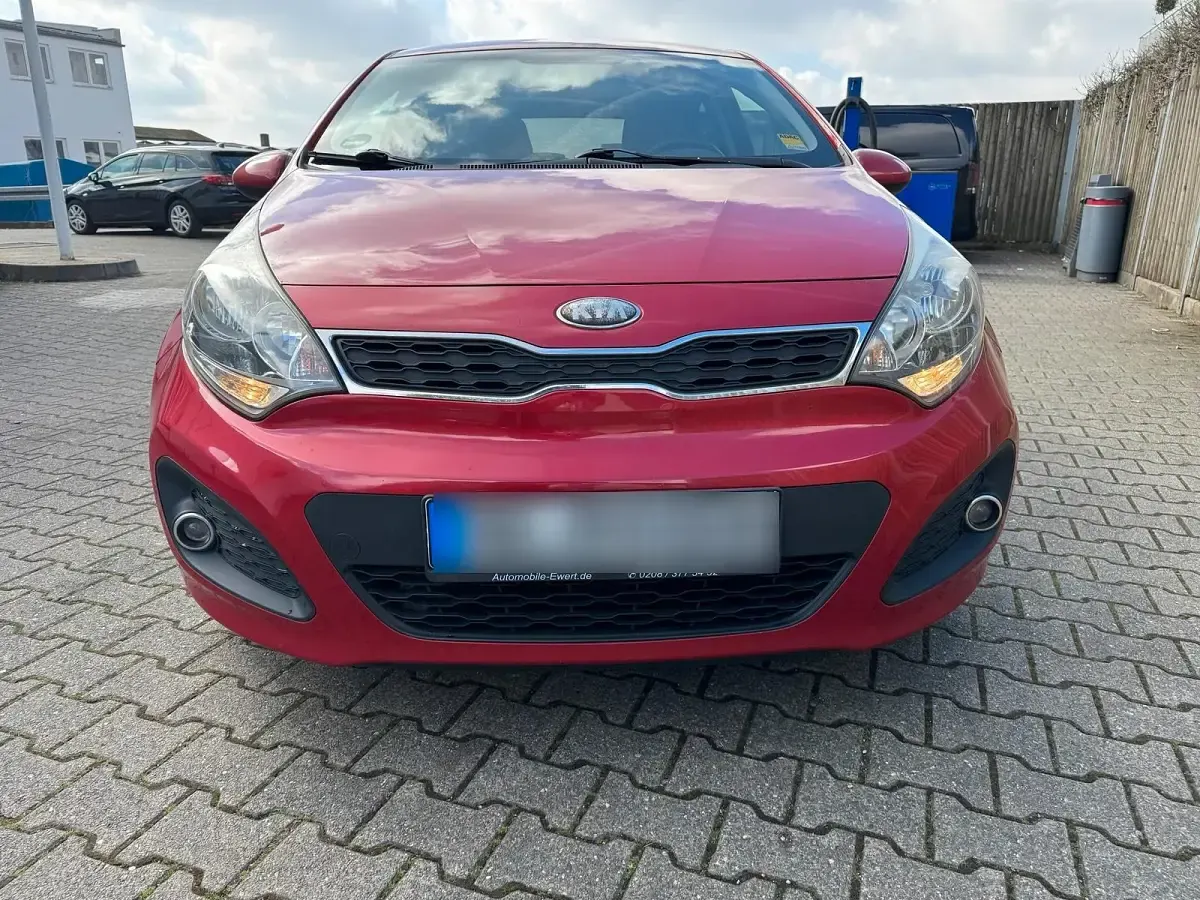 Usata Kia Rio 86 CV (63 kW) 2013 Rosso Utilitaria