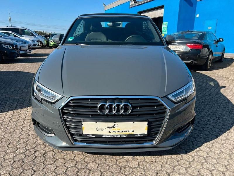 Gebraucht Audi A3 Cabriolet Basis 116 PS (85 kW) 2017 Grau Cabrio