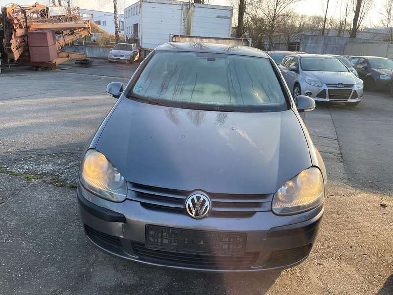 Grau Gebraucht 2004 VW Golf IV Comfortline Limousine | 1.390 € (Superpreis) - Bild 1/4